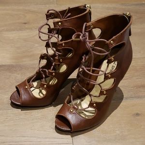 Call it Spring Zaslow 👠